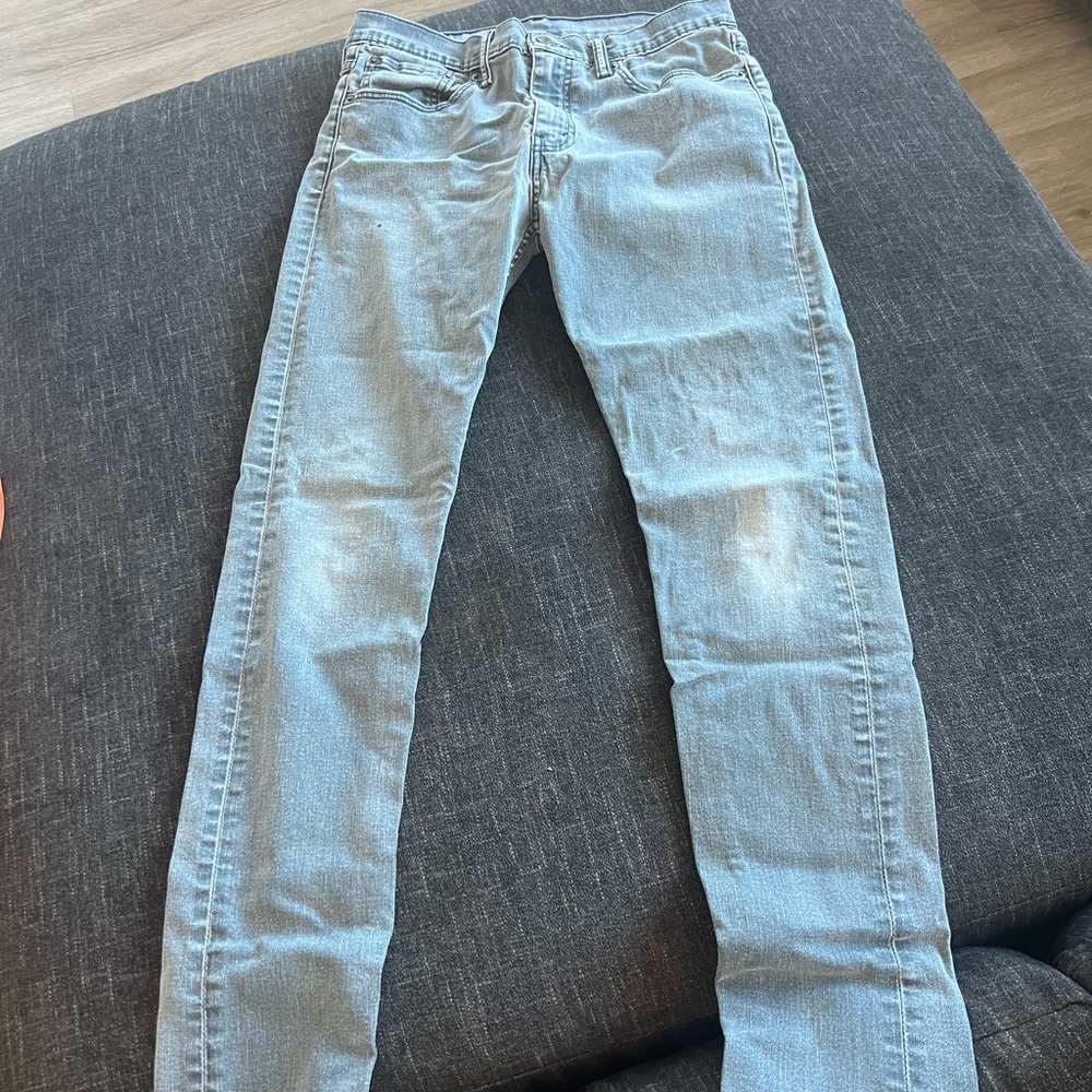 Men's Light Blue Jeans